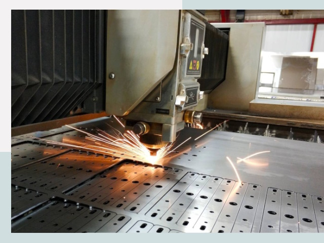 Лазерная резка металла в Нижнекамске от 608 руб.